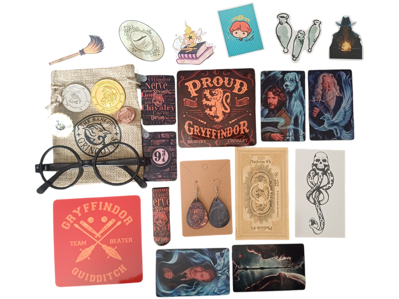 Harry Potter Hogwarts Inspired Gift Set _ Gryffindor 25 Items