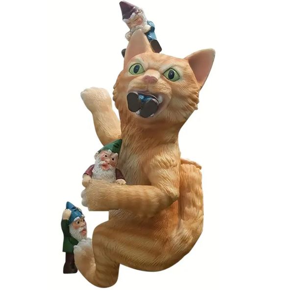 Decor Garden Wall Hanging Cat Eating Gnome, Cat Figurine Decoration 15cm