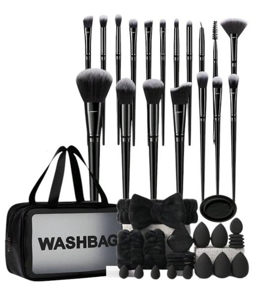 24 Piece Set With 18 Makeup Brushes &amp; Medium Bag - Black