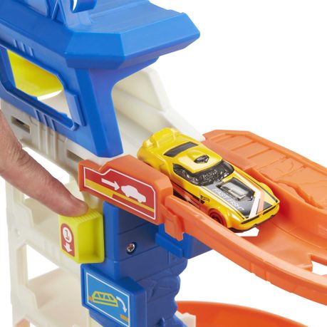 Track Set and 1 Toy Car City Shark Escape outlet Playset