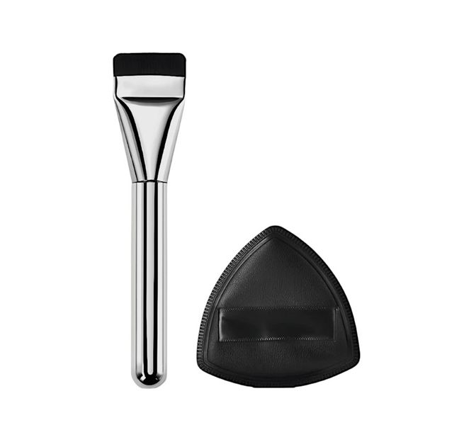 Angled Foundation Brush &amp; Black Pineapple Makeup Sponge Set