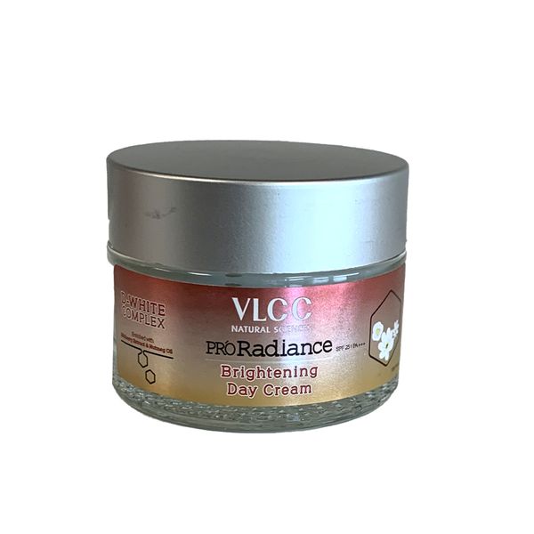 VLCC Pro Radiance Brightening Day Cream 50g - SPF 25, Mulberry &amp; Nutmeg oil