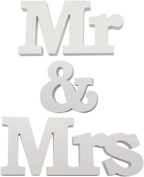 Mr &amp; Mrs Sign Decoration