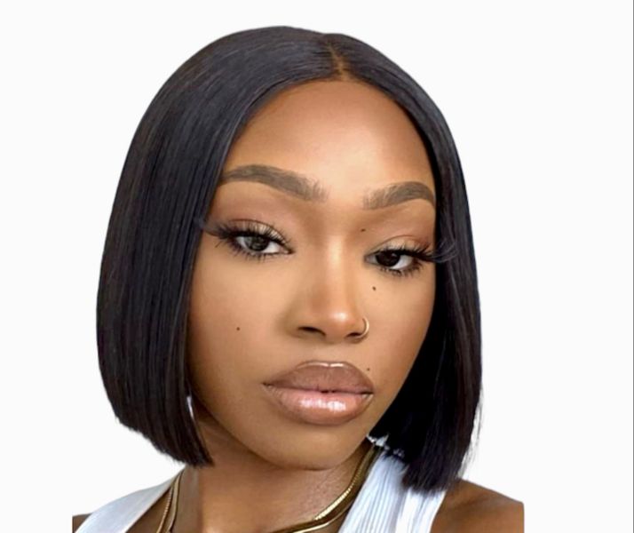 8" Brazilian Hair Bob Wig Middle Part Closure