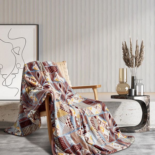 Geometric Pattern Flannel Blanket - All Seasons 180×200cm Double