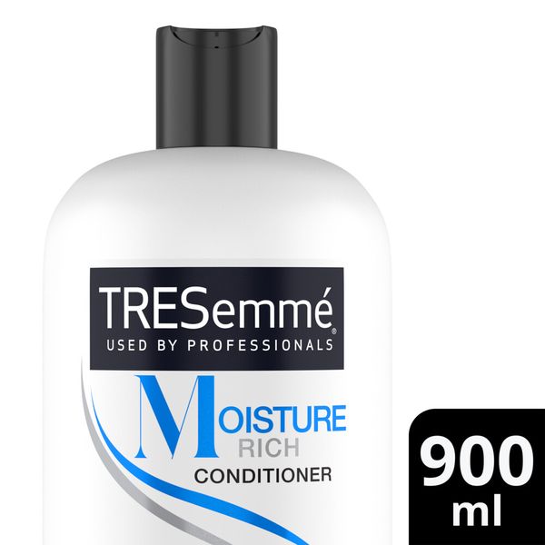 TRESemme Moisture Rich Moisturizing Conditioner for Dry Hair 900ml