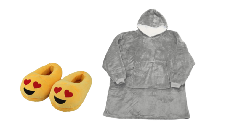 Lunae - Emoji Love Slippers and Blanket Hoodie