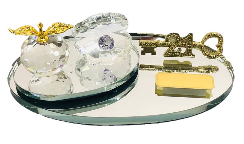 21st Key - Shell With Lilac Diamante' Stone &amp; Gold Leaf On Oval Base