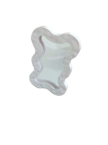 Wavy Cosmetic Mirror