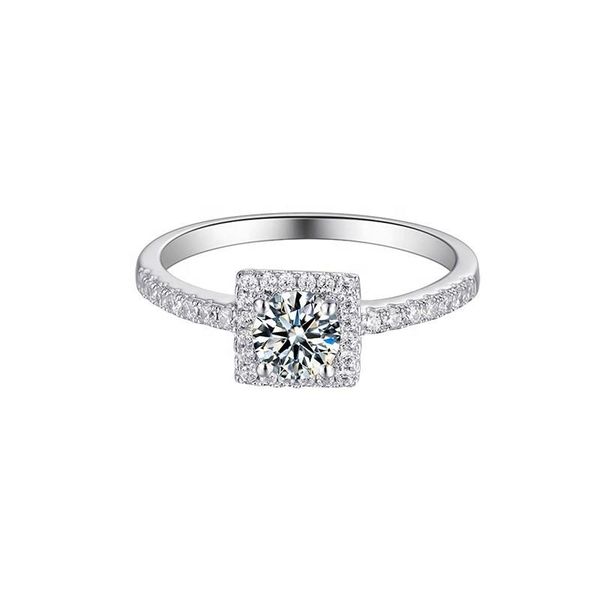 Elegant Halo 0.50ct Moissanite Engagement Ring