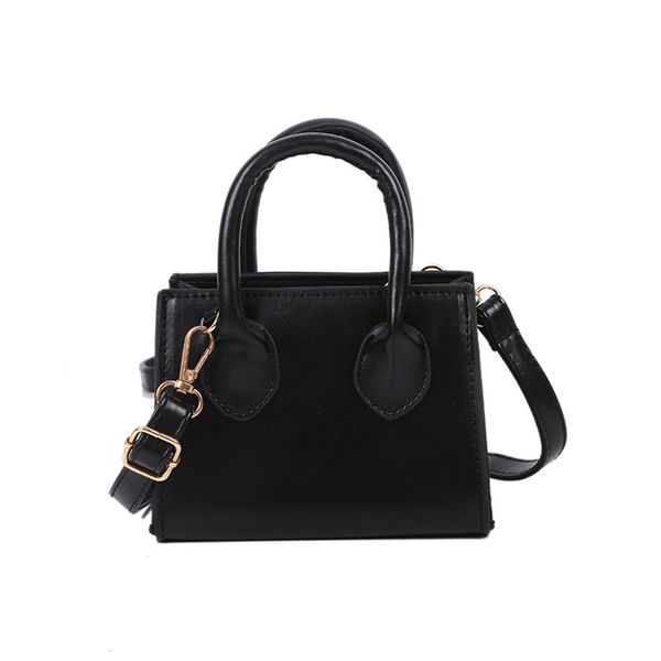Mini One-Shoulder Messenger All-Match Small Square Bag (Black)