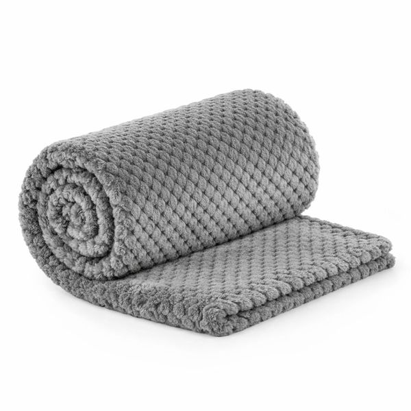 Velanni Lightweight Fleece Blanket 200 x 180cm - Soft Warm Everyday Throw