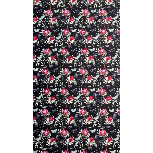Black Tablecloth with Protea Pattern - 150 x 250cm - 6-8 Seater