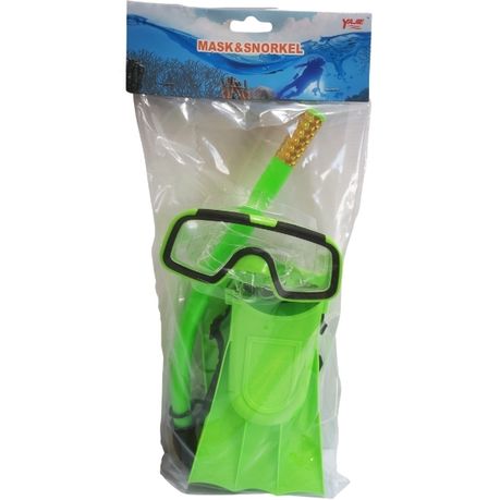 Goggles snorkel cheap and flippers