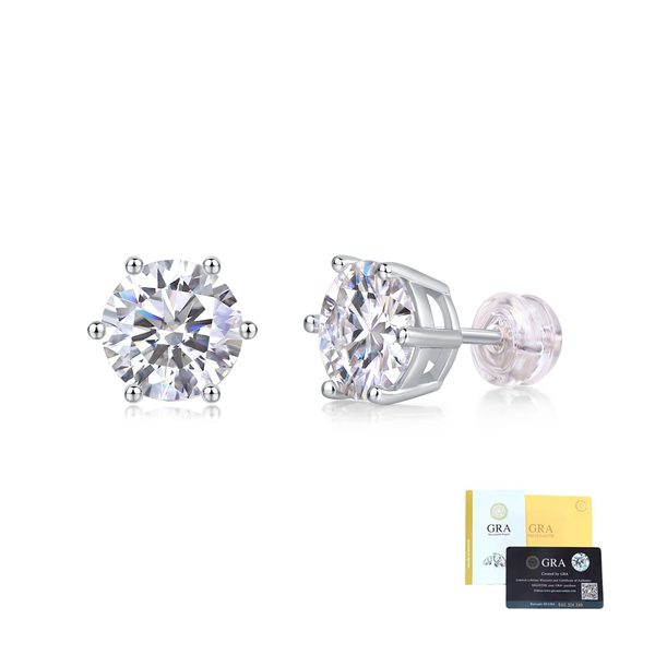 ZELTRYN Sterling silver stud earrings inlaid with moissanite