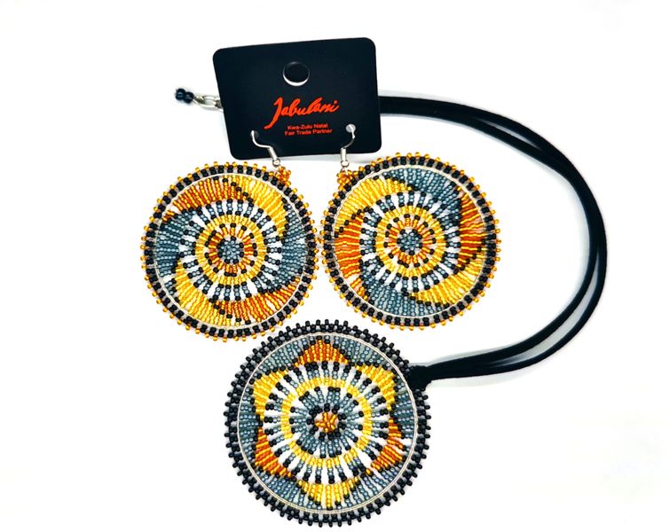 Infinite Grace Handcrafted Contemporary Necklace And Earing Jewellery Set