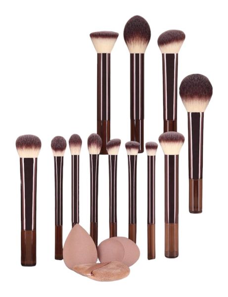 15 Piece Makeup Brush Set With Beauty Blenders &amp; Powder Puff - Brown