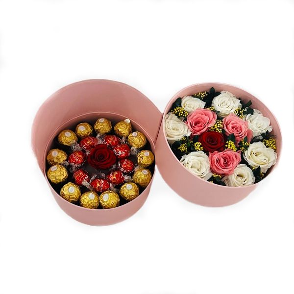 The Rose Bouquet in a Box with Chocolates