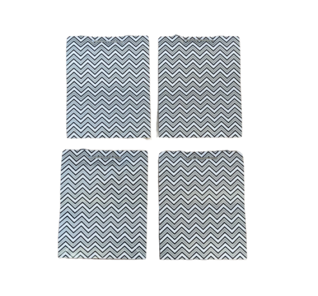 4 Pack Gift Bags (32.5 x 26 x 14cm)