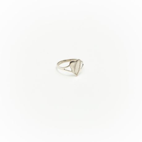 Signet ring online for girl