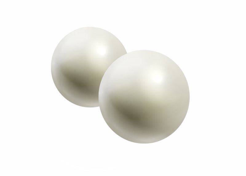 EASI8 White Balls 2 Pack
