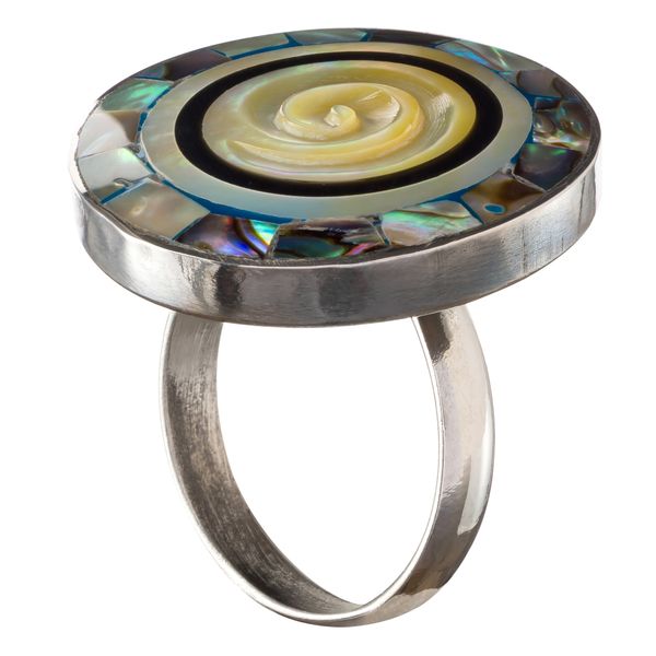 Ilanga Trading - Spiral Detail Ring to Say it With Style - Metal