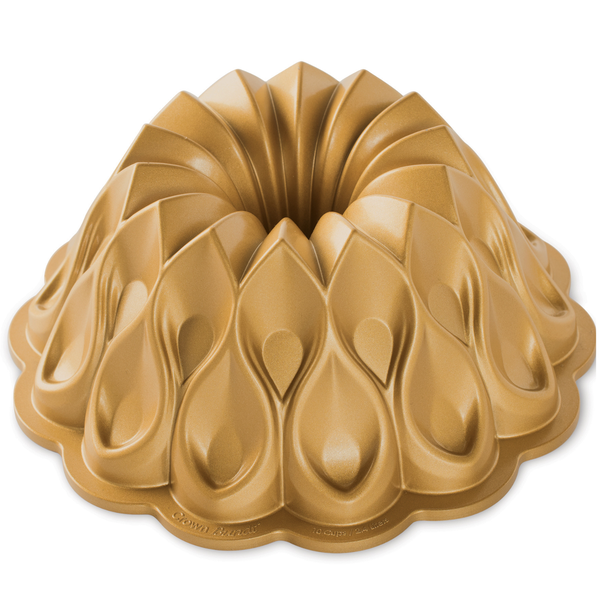 Nordic Ware Crown Bundt Pan