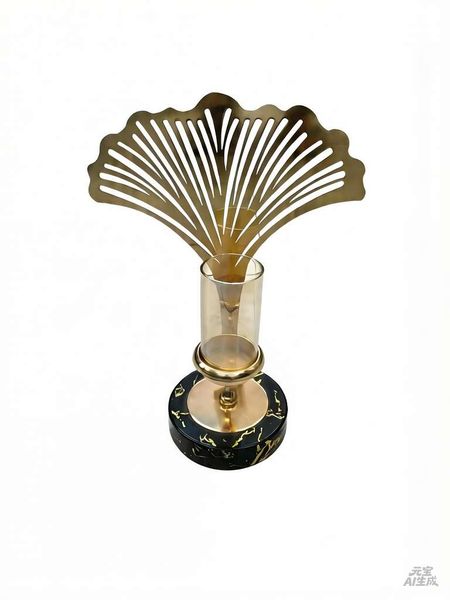 Golden Fan-Shaped Candlestick