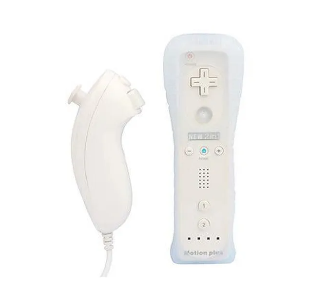 Complete Wii Remote Set: Includes Nunchuck &amp; White Carry Case