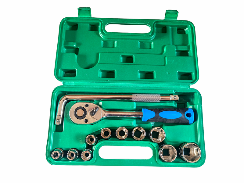 12 Piece Socket Set in Hard Plastic Casing