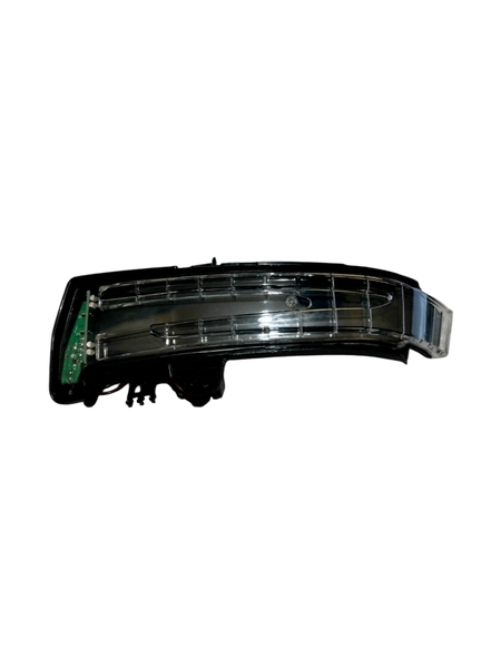 Right side mirror turn signal indicator light Compatible with Merc W212