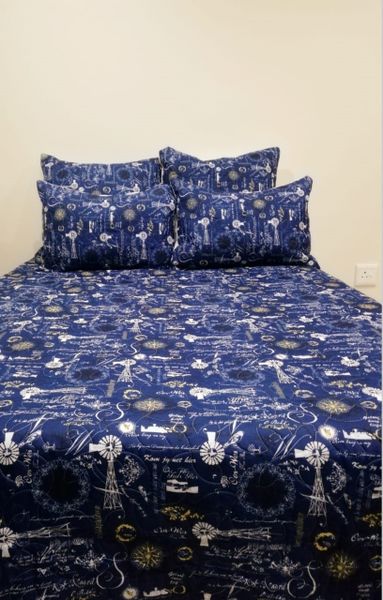 5 Piece Quilt Set Blue &amp; White Eiffel Tower Beds image