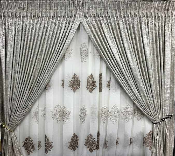 Silver with block Theme Curtain &amp; Leaf Lace (Width 500cm x H 240)