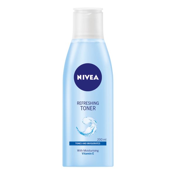 NIVEA Refreshing Toner with Moisturising Vitamin E, 200ml