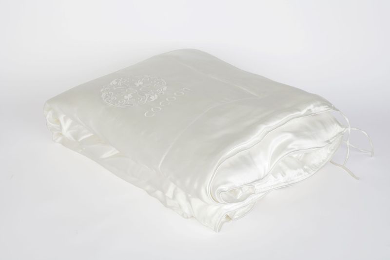 Cocoon Bedding 100% Mulberry Silk Filled Summer Duvet with 100% Silk Casing