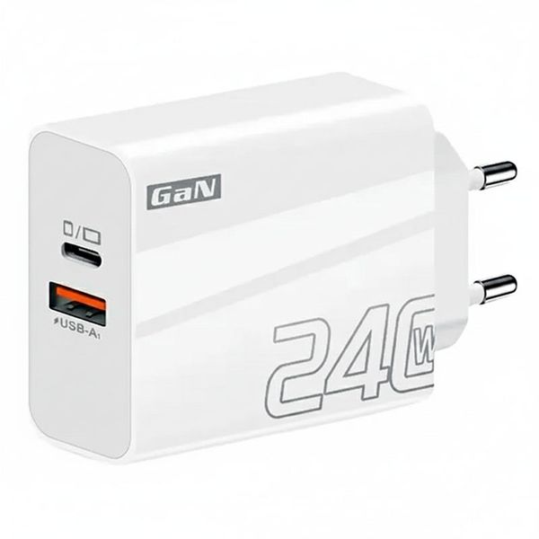 Super Fast Charger With PD-compatible Type-C and USB-A port