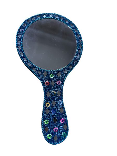 Handmade handheld mirror