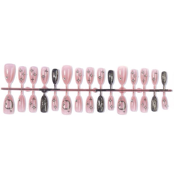 30-Piece Handmade Wearable Nail Set