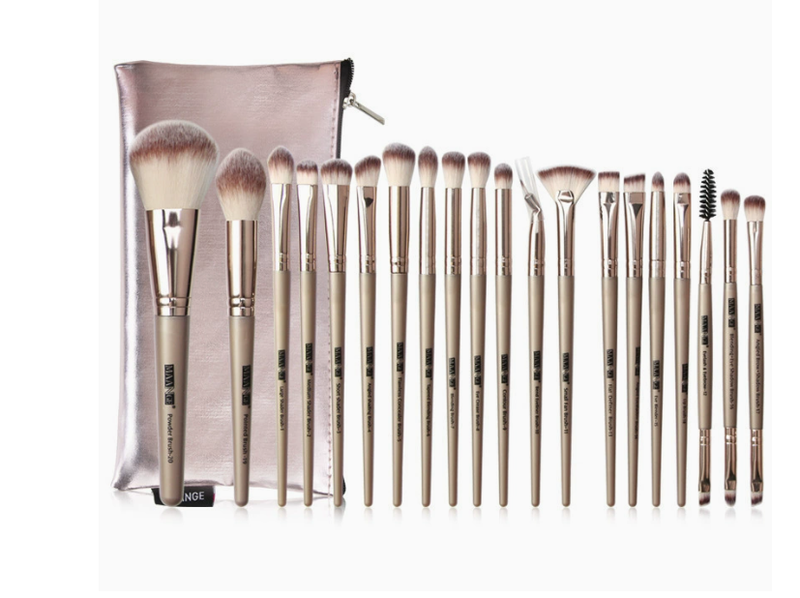 A Set Of 20 Makeup Brushes, Synthetic Bristles,With Cosmetic Pouch