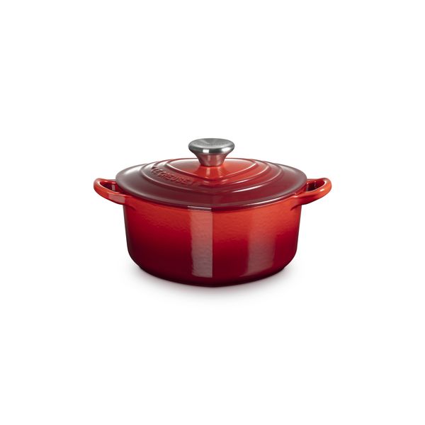 Le Creuset Signature Cast Iron Heart Casserole - 20cm