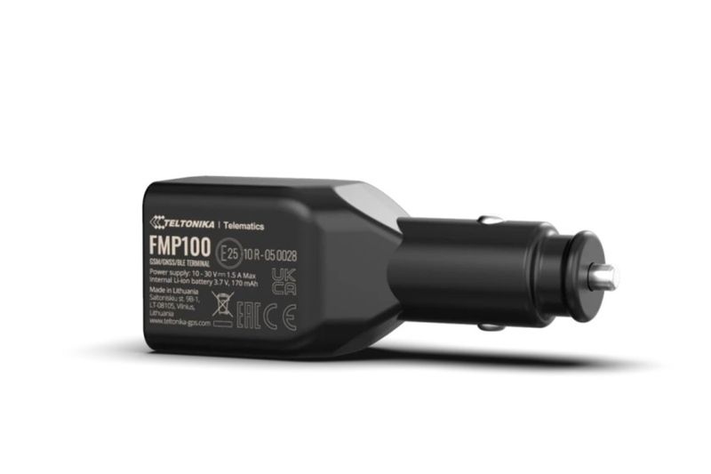 Teltonika Plug &amp; Play Tracker with GNSS, GSM, Bluetooth Connectivity