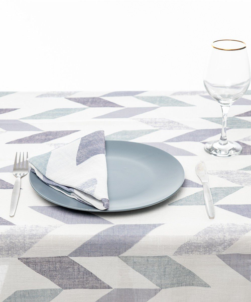George &amp; Mason - 135 x 230cm Chevron Dolly Table Cloth