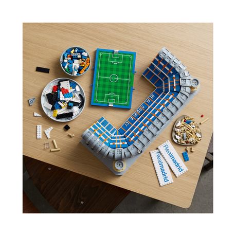 LEGO Creator Expert Real Madrid Santiago Bernabéu Stadium 10299 Let's take  a look Review 