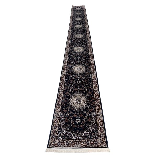 Fine Quality Persian Kashan Passage Runner Rug