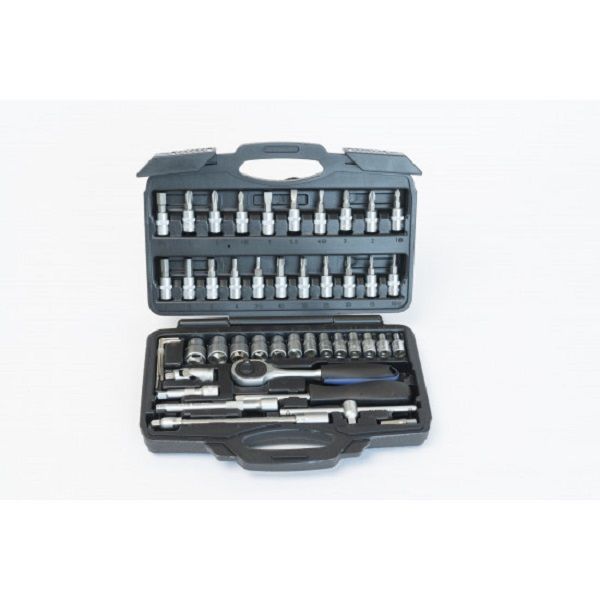 46 Piece Ratchet &amp; Socket Set