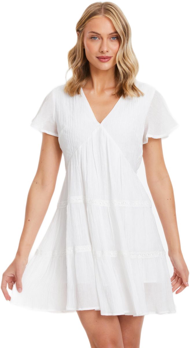 Ladies’ White V-Neck T-Shirts: A Wardrobe Essential