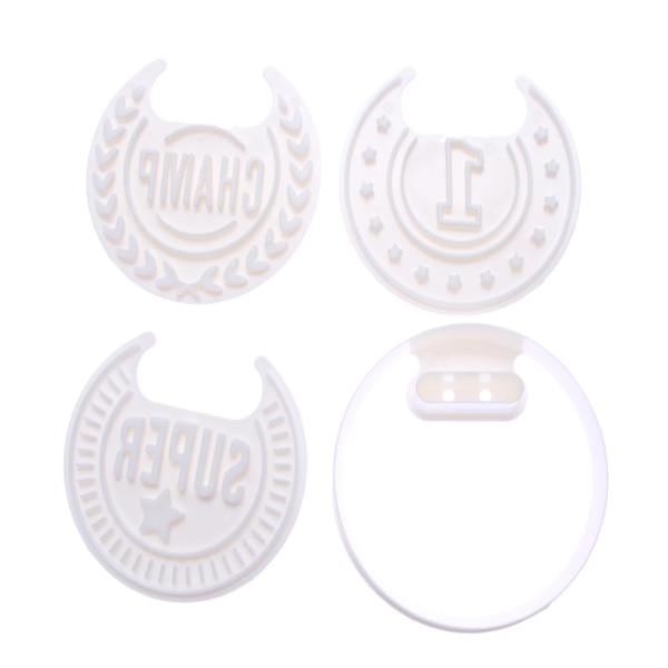 4 Pieces of Medal Cookie Cutter Set - White
