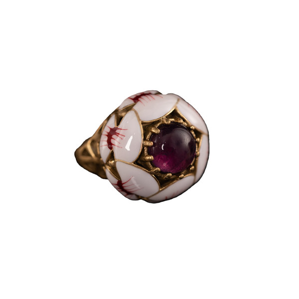 Exquisite And Beautiful Ring