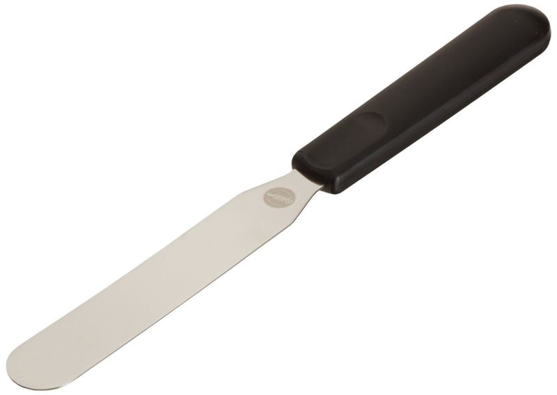 Wilton 11-Inch Straight Spatula Cake Decorating Tool Icing Smoother Blade