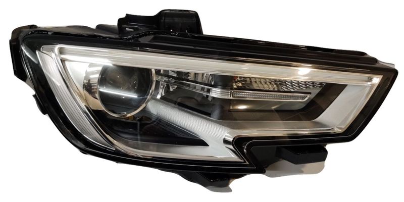 Audi A3 2017+ Xenon Left Headlight 8V0941005G